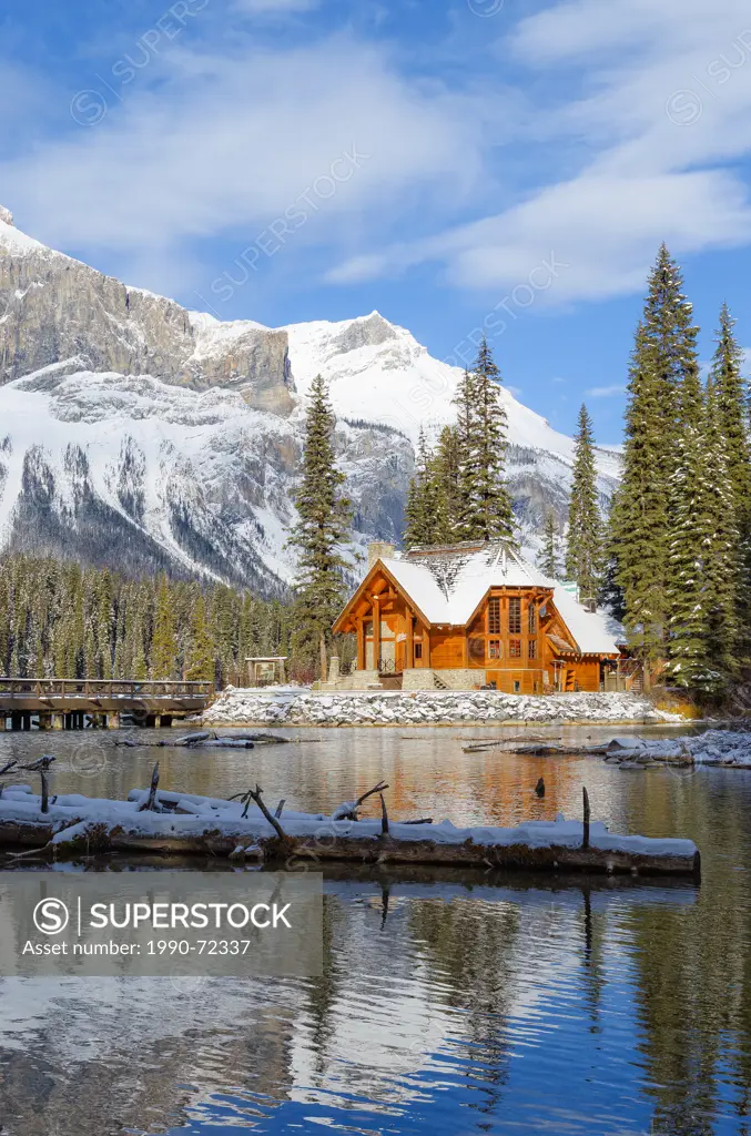 Restaurant cabin of Emerald Lake Lodge, Emerald Lake, Yoho National Park, British Columbia, Canada