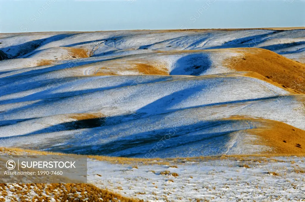 Valley of the Oldman River in winter at sunset, Oldman Valley, Alberta, Canada