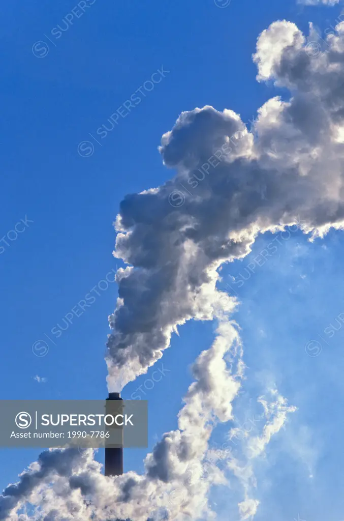 Smokestack emission from pulp mill, Canada