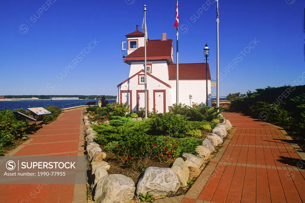 Fort Point Lighthouse, Liverpool, Nova Scotia, Canada