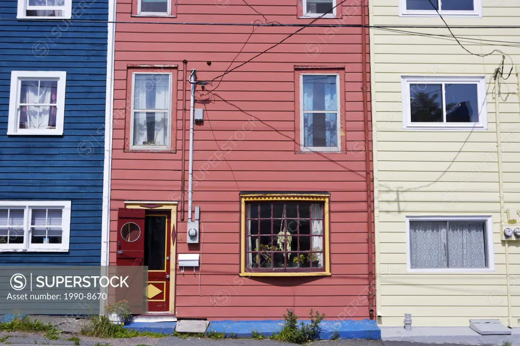 The charming houses in downtown St John´s aka Jelly Bean Row, St John´s Harbour, St John´s Bay, Avalon Peninsula, Newfoundland & Labrador, Canada