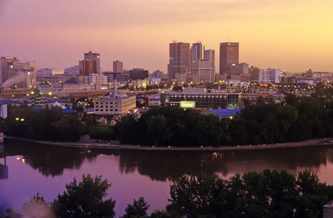 The Red River and downtown skyline, Winnipeg, Manitoba, Canada.