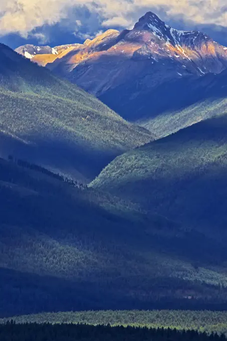 Purcell Mountains at sunrise, Radium, British Columbia, Canada