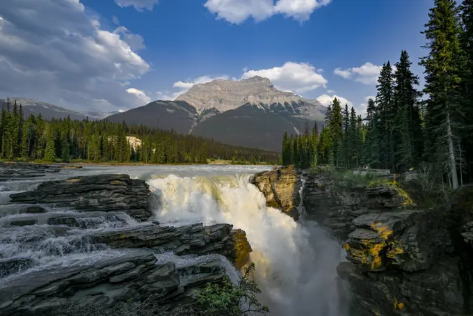Athabasca Falls, Jasper National Park, Alberta, canada
