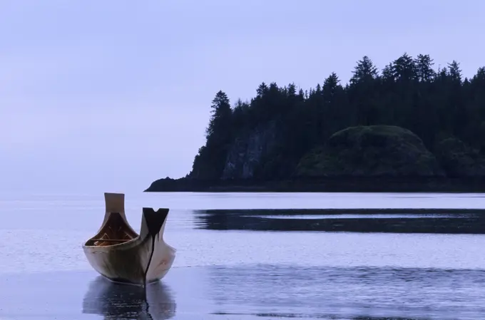 Haida Canoe, Skidegate, Queen Charlotte Islands, British Columbia, Canada.