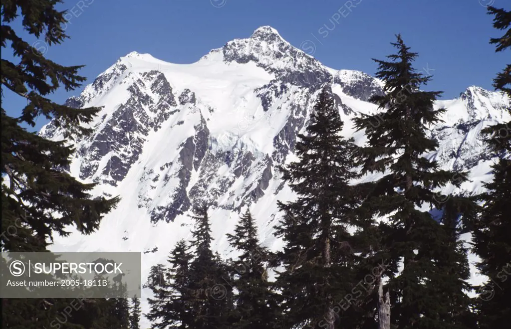 Mount Shuksan  John Muir Wilderness  California  USA
