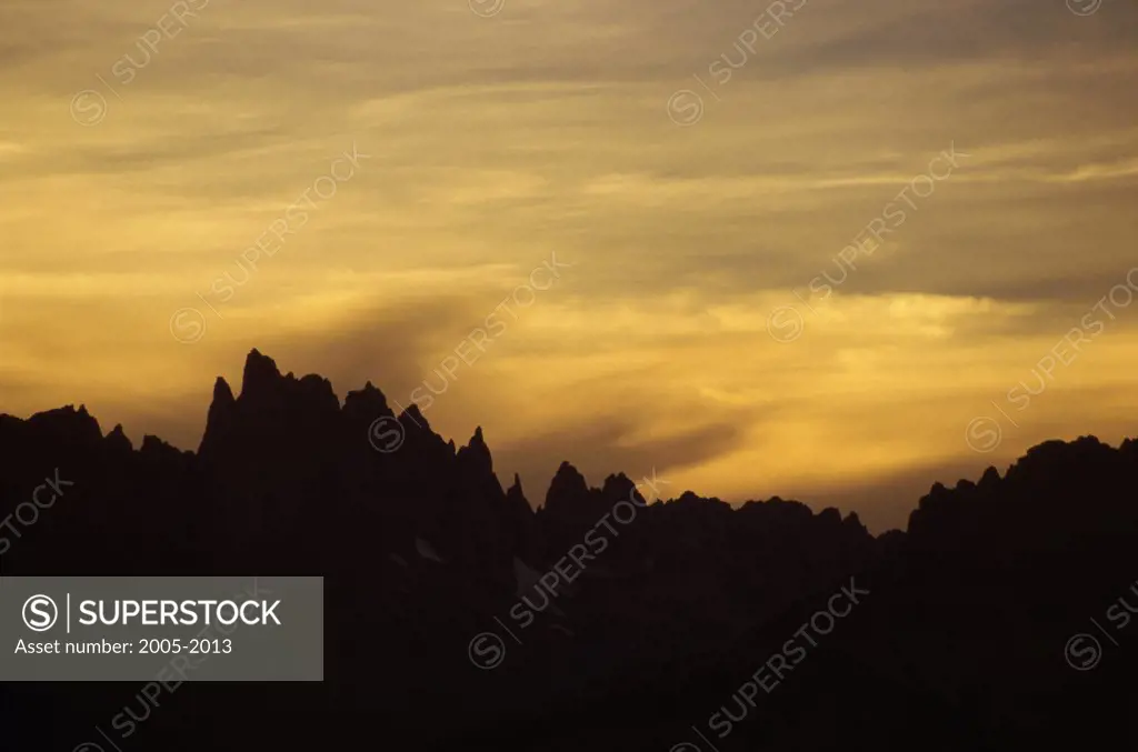 Silhouette of a mountain at dusk, Minarets, Californian Sierra Nevada, California, USA