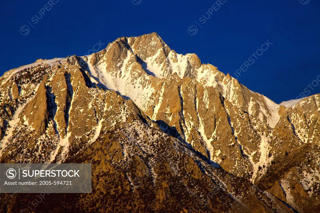 Mountain at sunrise, Lone Pine Peak, Californian Sierra Nevada, California, USA