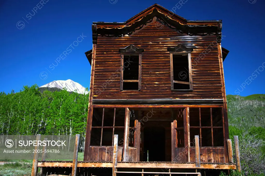 USA, Colorado, White Mountain National Forest, Ashcroft, Ghost town hotel