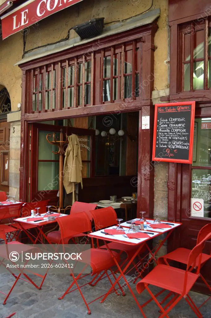 Sidewalk cafe, Saint-Jean, Lyon, Rhone-Alpes, France