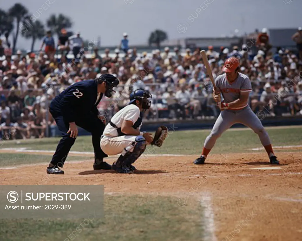 Pete Rose at Bat, Manager of Reds, Reds vs Montreal