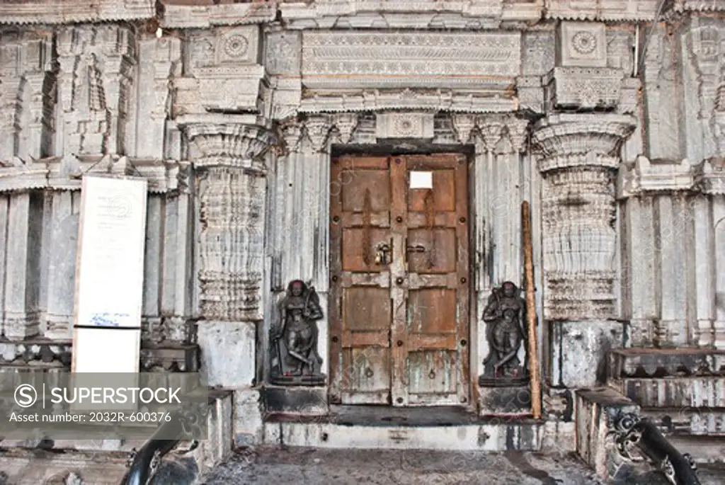 India, Karnataka, Mysore, View of Palace door