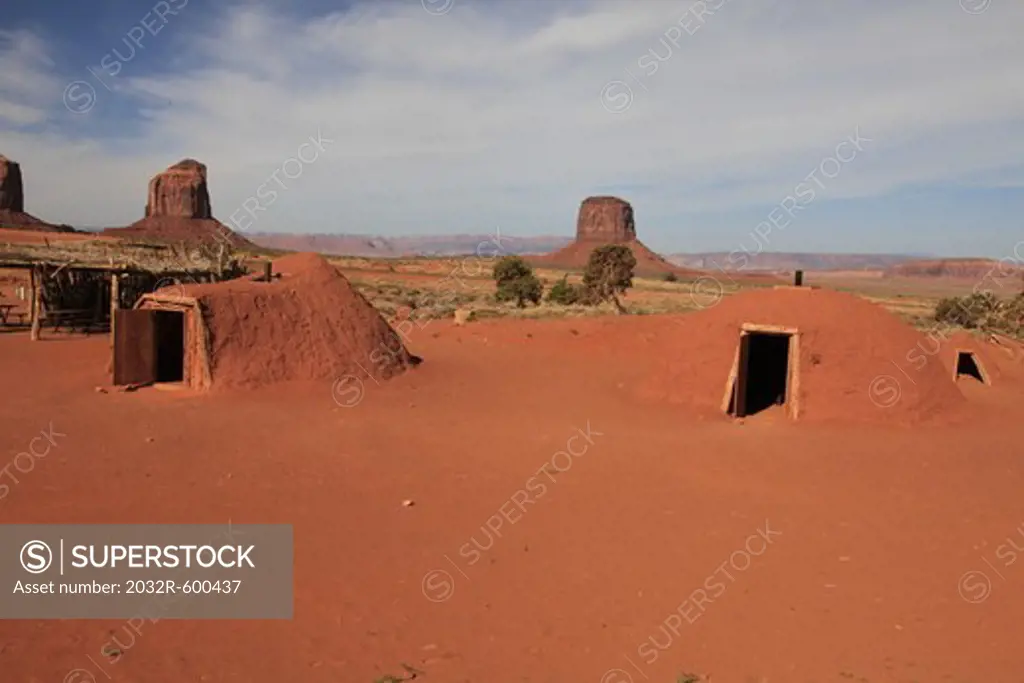 USA, Arizona, Monument Valley, Landscape with rock formations and shelters