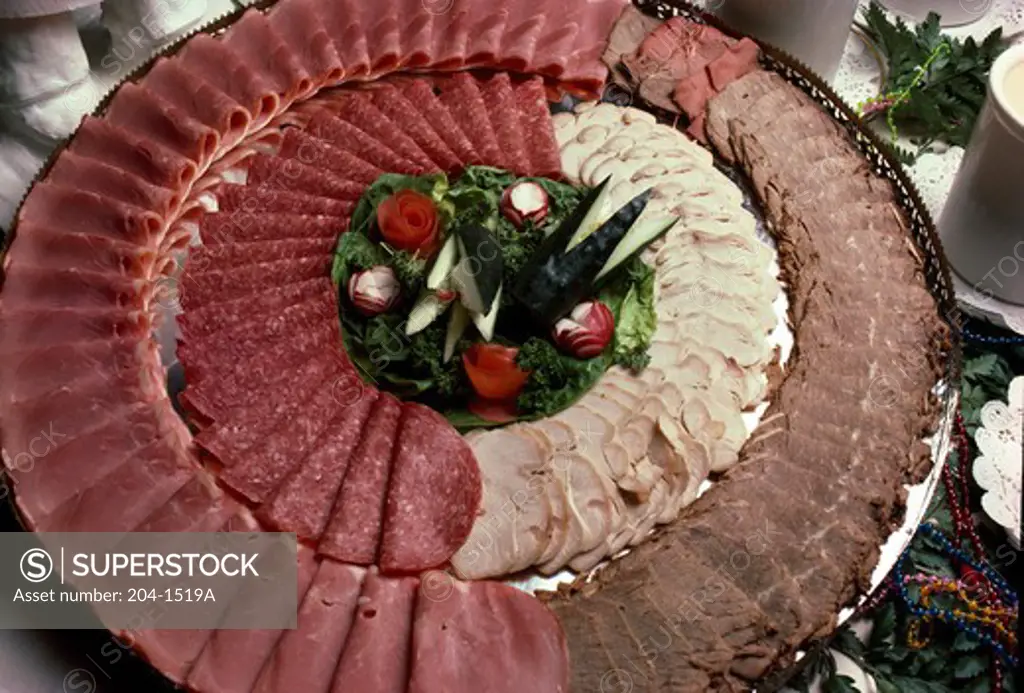 Ham, Salami, Turkey & Roast Beef Platter
