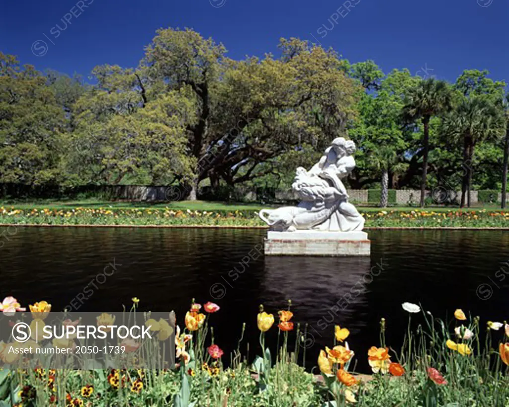 Fountain in a garden, Brookgreen Gardens, South Carolina, USA