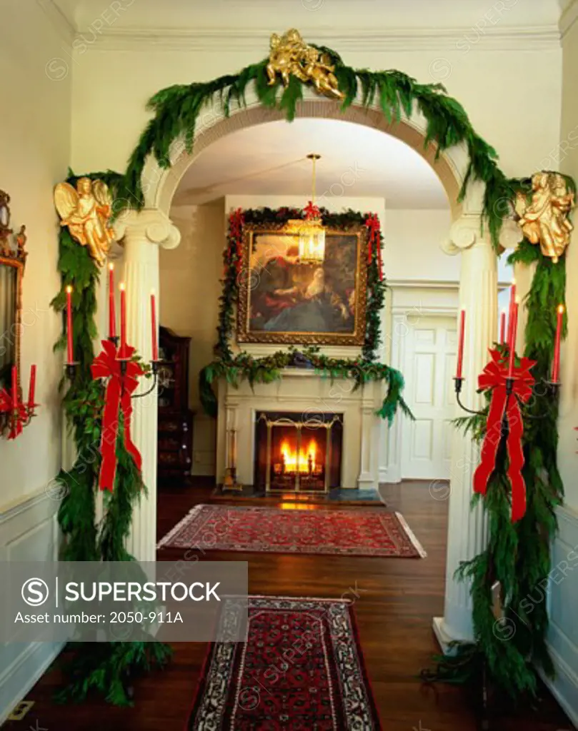 Interior of a house decorated with Christmas ornaments, Lucado House, Diamond Hill, Lynchburg, Virginia, USA
