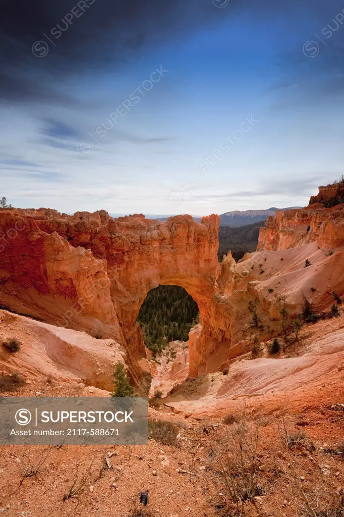 USA, Utah, Bryce Arch in Bryce National Park