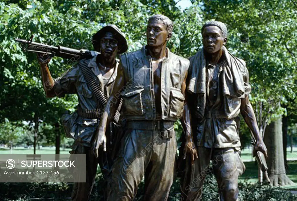 Three Servicemen StatueVietnam Veterans MemorialWashington, D.C.USA