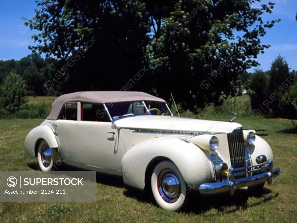 1940 Packard-Darrin Convertible Sedan