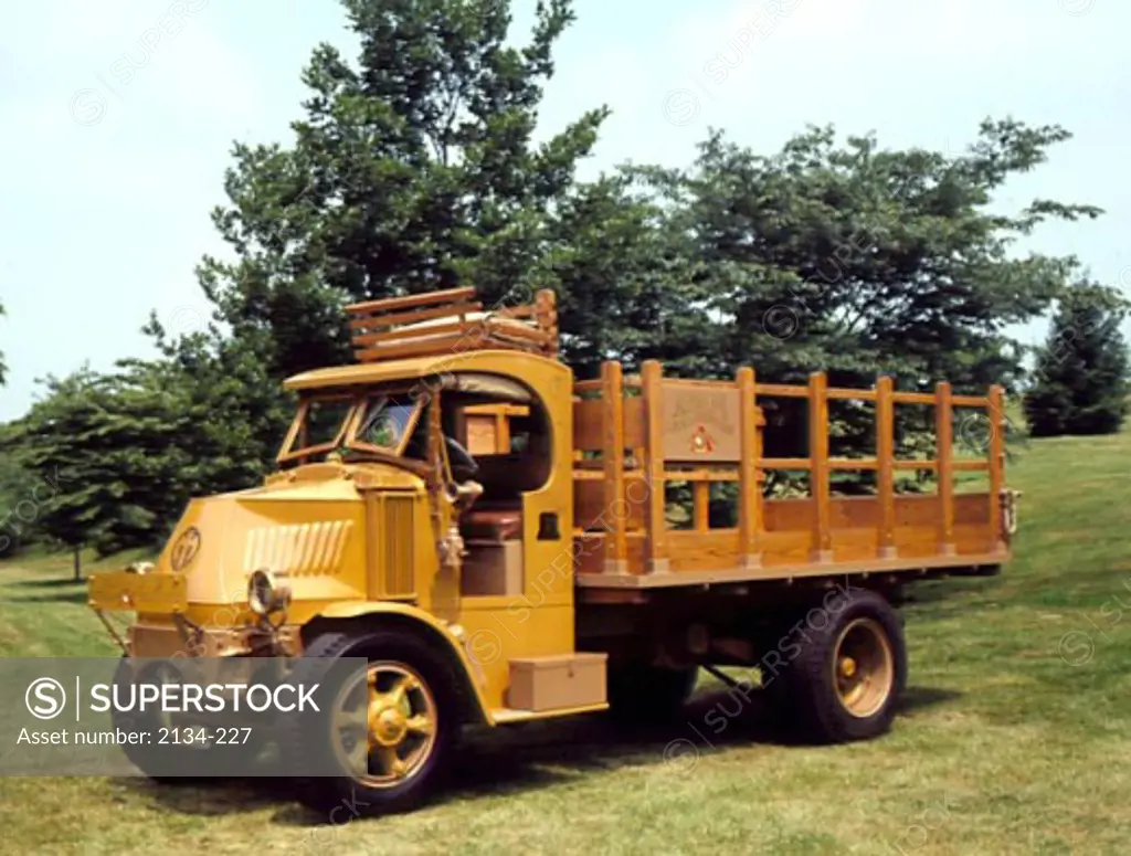 1930 Mack Truck