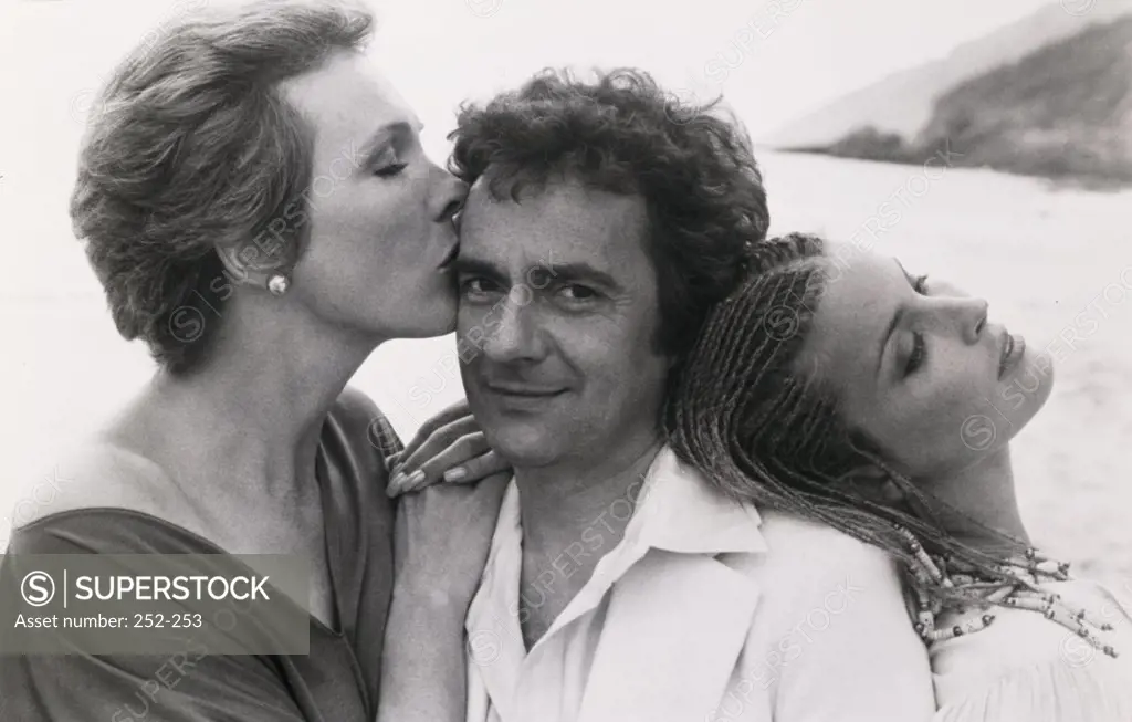 Julie Andrews, Dudley Moore and Bo Derek  "Ten" 1979      