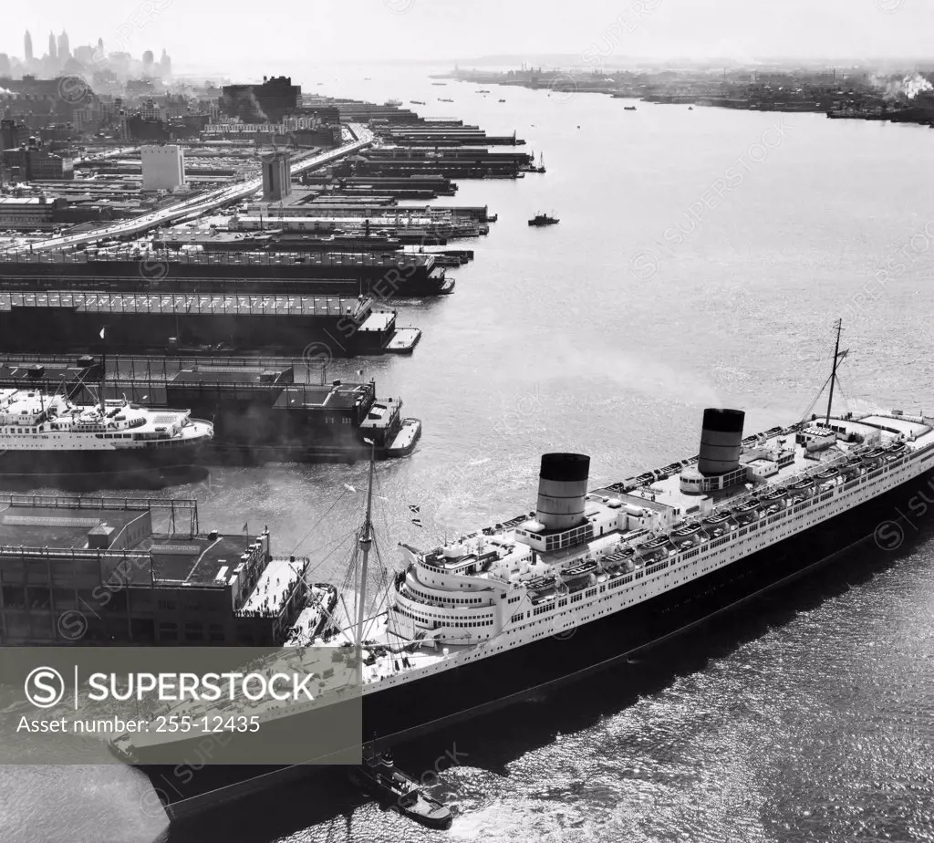 High angle view of a cruise ship at a harbor, RMS Queen Elizabeth II, Hudson River, New York City, New York State, USA