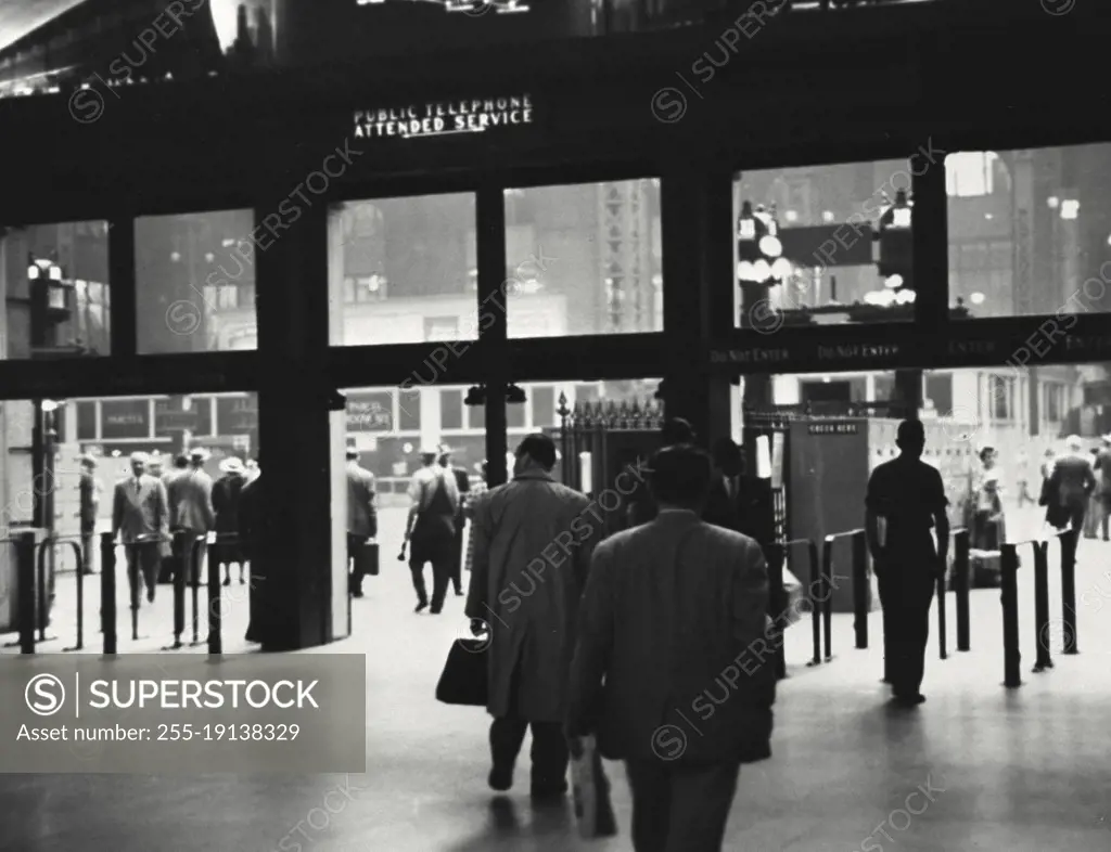 Vintage photograph. Entrance to the gate room at Penn Station