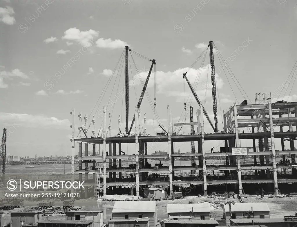 Vintage photograph. construction of united nations headquarters in Manhattan
