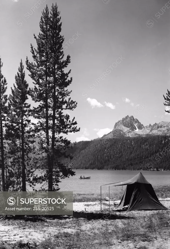Tent near a lake, Little Redfish Lake, Idaho, USA