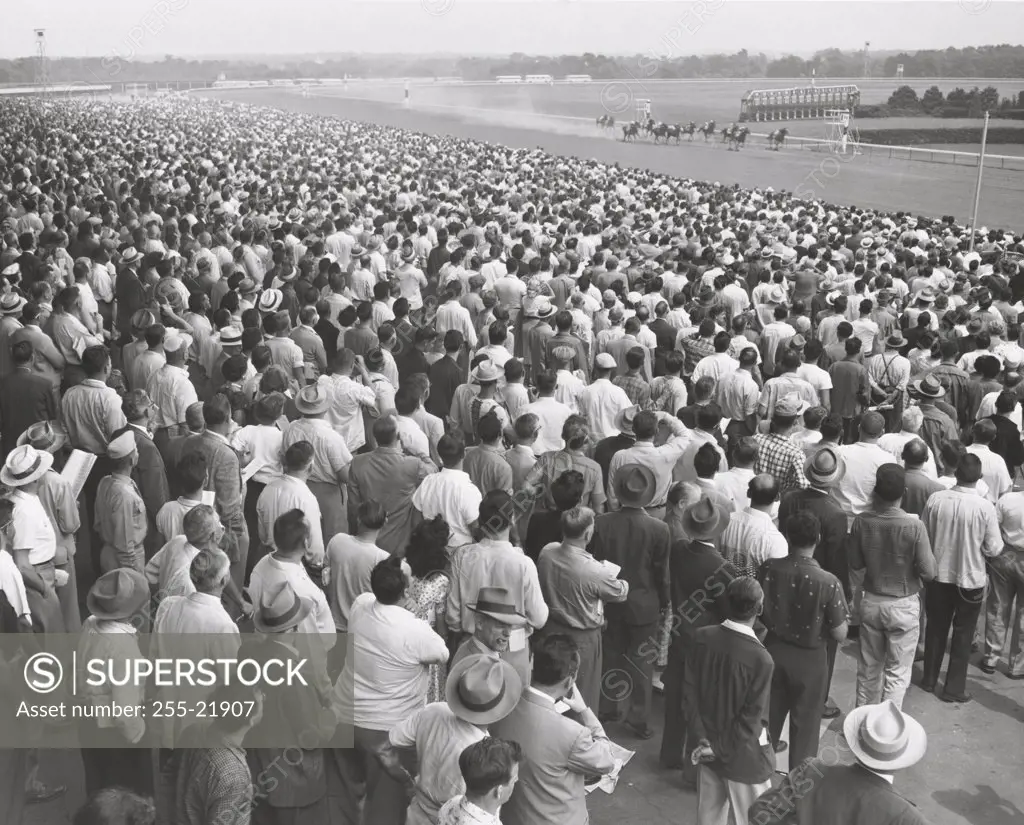 Crowd Watching a Horse Race, Narragansett Park, Rhode Island, USA