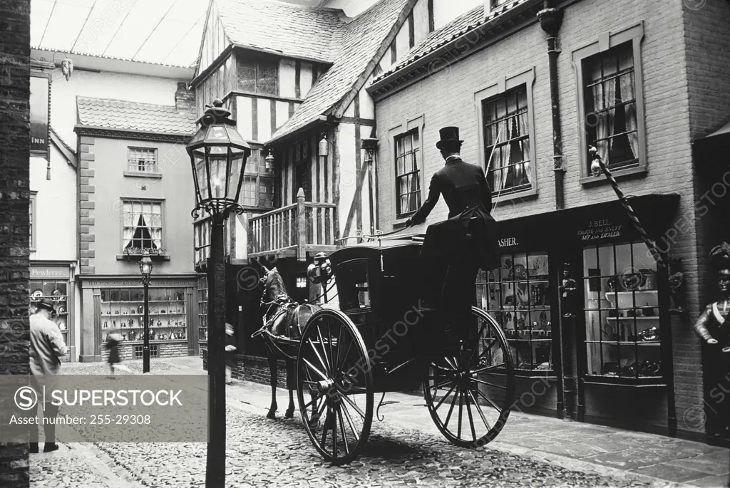 Vintage Photograph. Hansom Cab outside of Fold Museum at York in England.