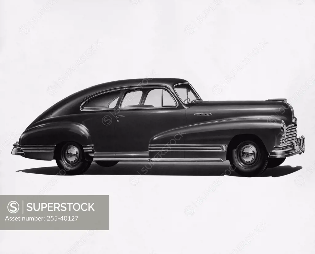 Side profile of a coupe, 1946 Silver Streak 2-DR