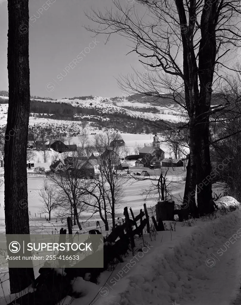 USA, Vermont, Bethel, village in winter