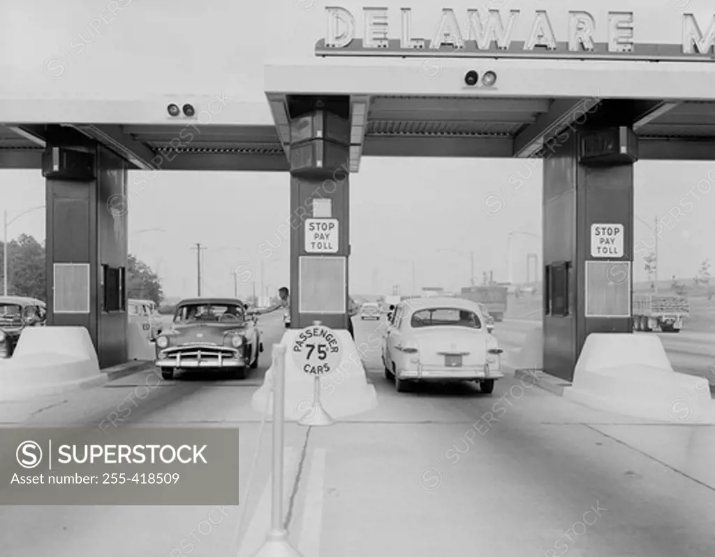 USA, New Jersey, Delaware, Delaware Memorial Bridge, toll booths