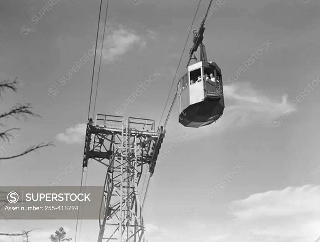 USA, New Hampshire, Aerial Tramway at Franconia Notch in the White Mountains
