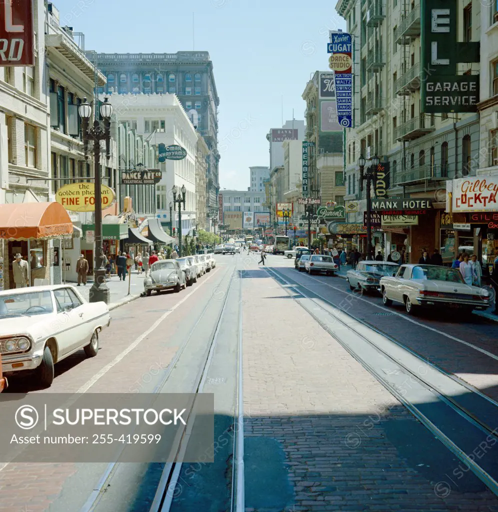 USA, California, San Francisco, Looking down Grant Street toward market