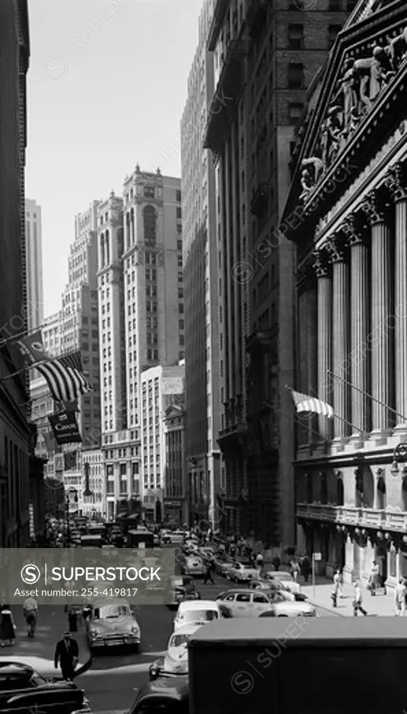 USA, New York State, New York City, Looking South on Broad Street with New York Stock exchange on right