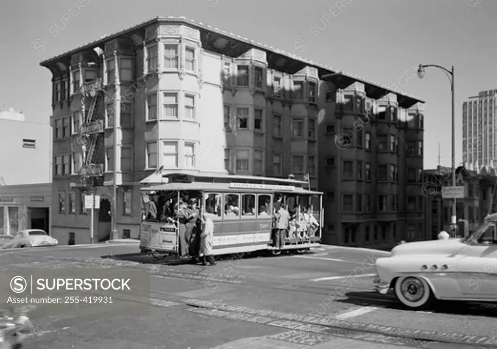 USA, California, San Francisco, Cable car on Powell Street