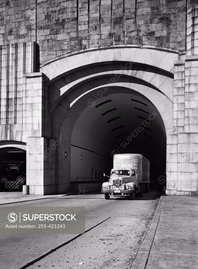 USA, New Jersey, Weehawken, Truck exiting Lincoln Tunnel