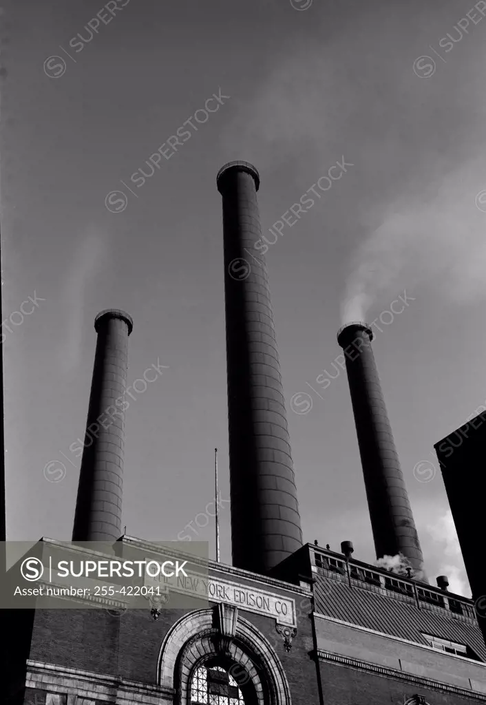 USA, New York City, Smokestacks of Consolidated Edison Power Plant