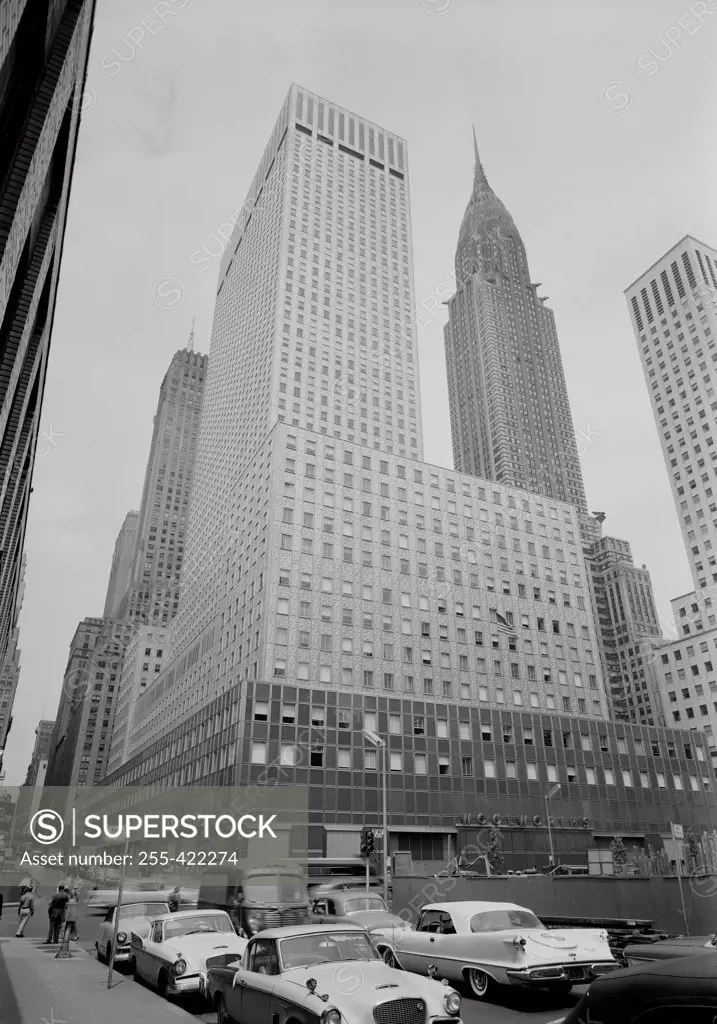 USA, New York City, Socony Mobile Building, 42nd Street and 3rd Avenue