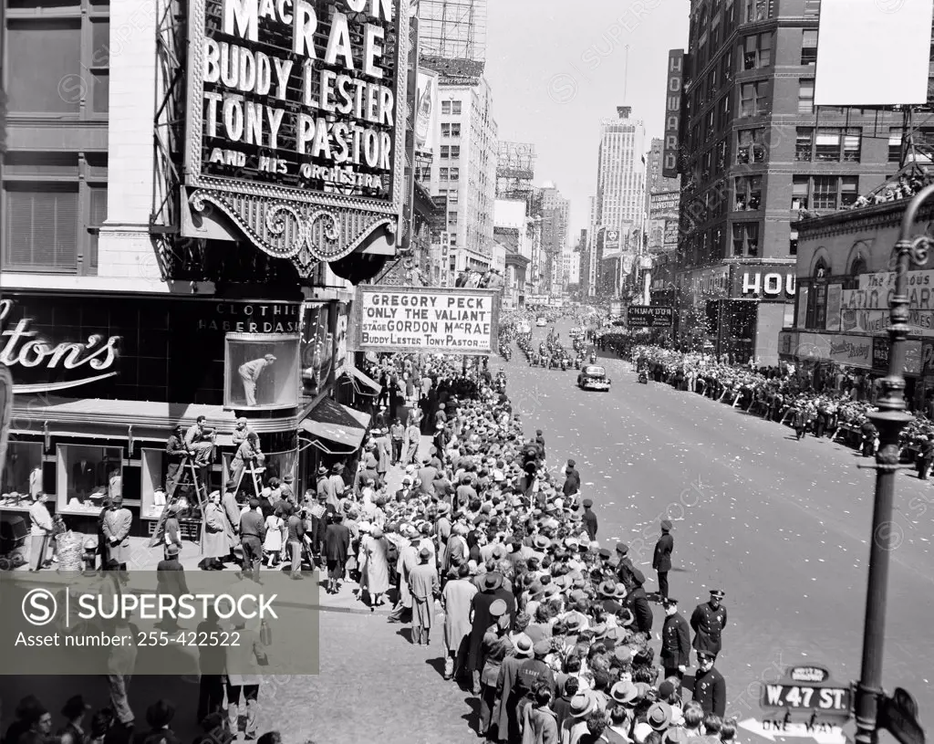USA, New York City, Manhattan, General Douglas MacArthur parade in April, 1951