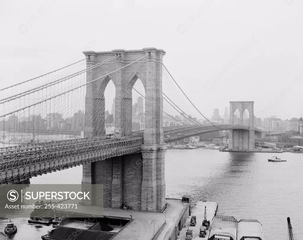 USA, New York City, View of Brooklyn Bridge