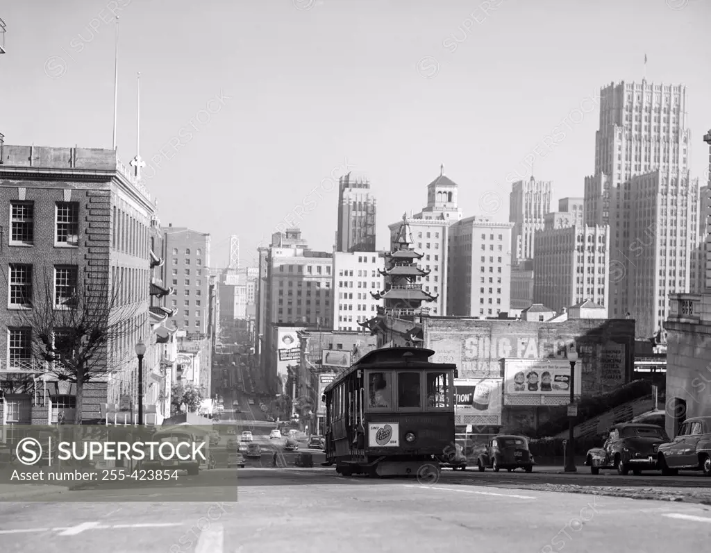 USA, California, San Francisco, Traffic with cable car