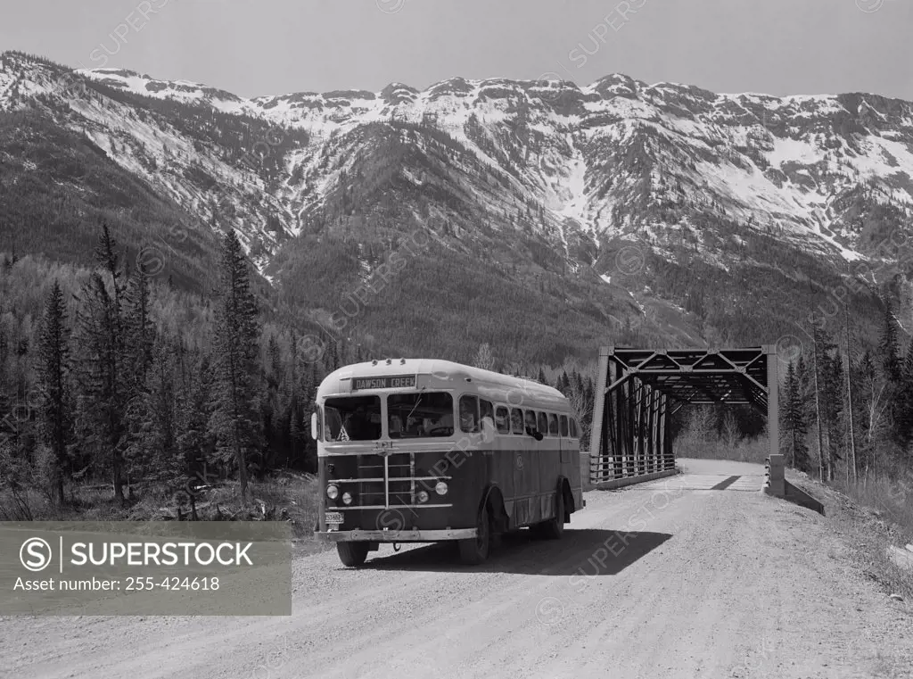 Canada, British Columbia, Dawsons Creek, Bus on Hart Highway