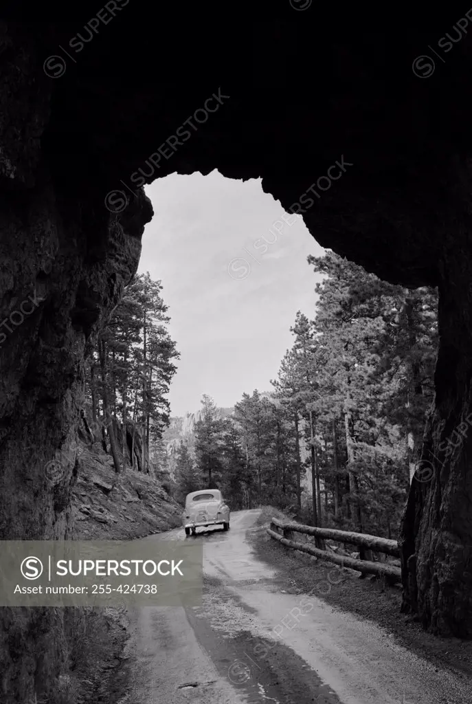 USA, South Dakota, tunnel through, Black Hills at Mt. Rushmore