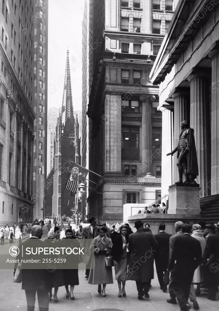Crowd in a street in front of a stock exchange, New York Stock Exchange, Manhattan, New York City, New York, USA
