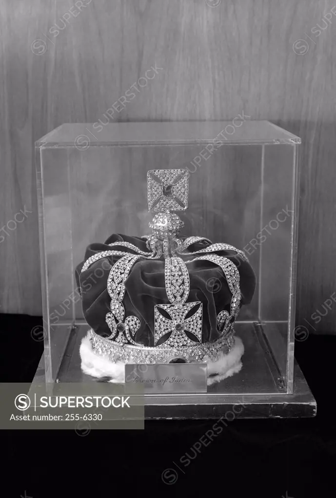 Crown on museum display