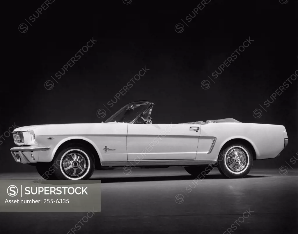 Side profile of a car, 1964 Ford Mustang Convertible