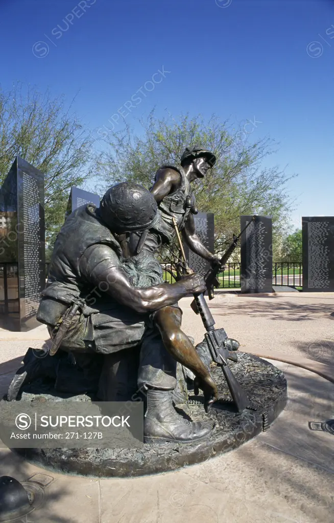 Statue of army soldiers at a memorial, Vietnam Veterans Memorial, Phoenix, Arizona, USA